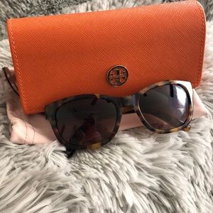 TORY BURCH Tortoiseshell Sunglasess